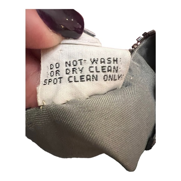 Vintage Scala Sequined Silk Top Silver Scalloped Small Large - Picture 6 of 6